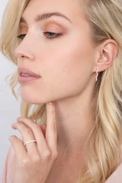 Online Zinzi zilveren ring golvend 'waves' wit ZIR2014