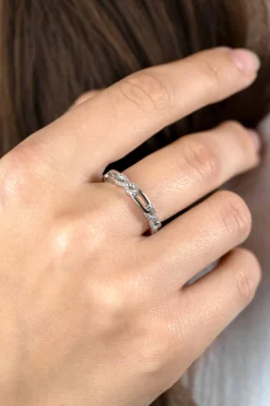 Clearance Zinzi zilveren ring met infinity vormen bezet met witte zirconia's en verbonden met gladde ovale schakels ZIR2570