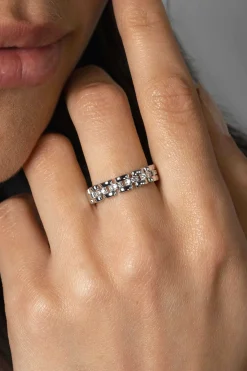 Discount Zinzi zilveren ring met rolex-style schakels en de middenbaan bezet met witte zirconia's 5mm breed ZIR2504