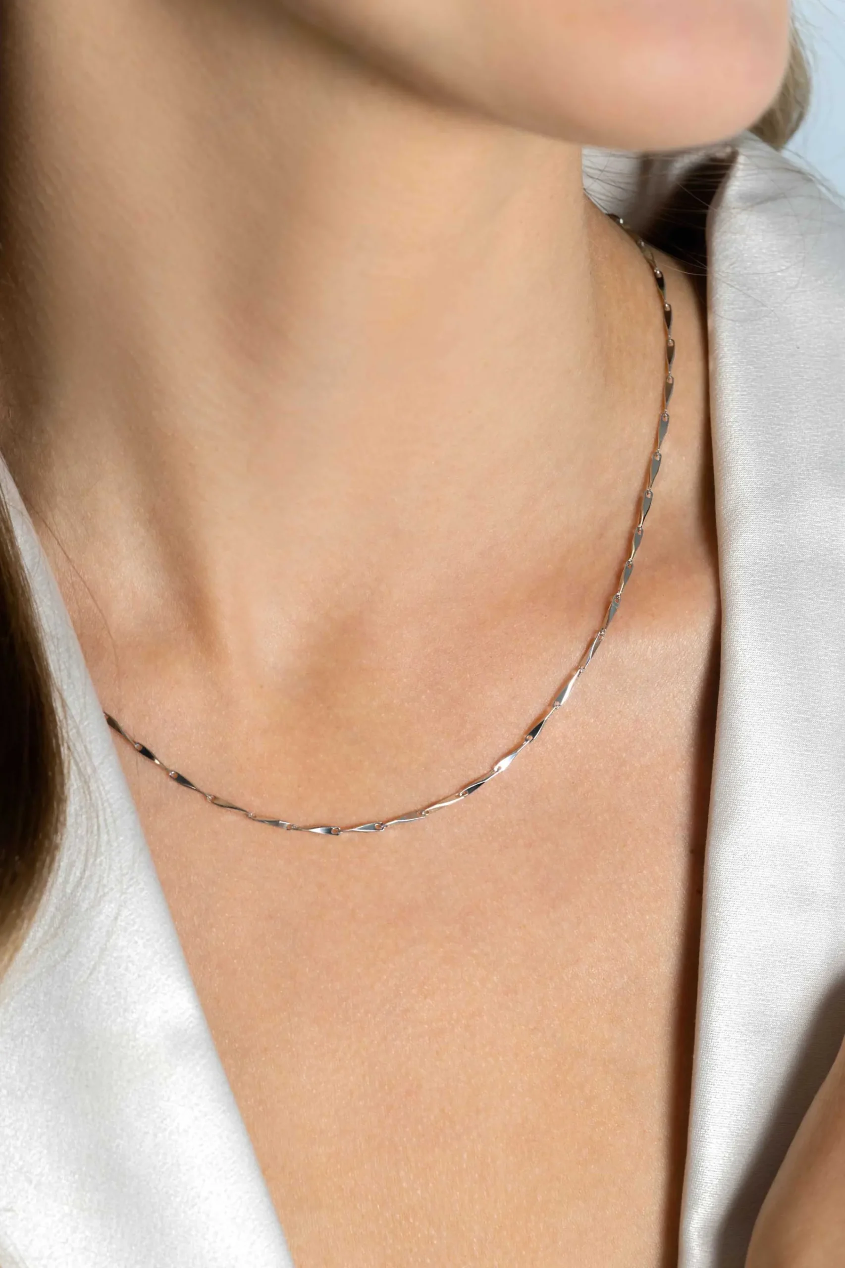 Best Zinzi zilveren schakel ketting met glinsterende pijlvormige schakels 1,5mm breed 42-45cm ZIC2414