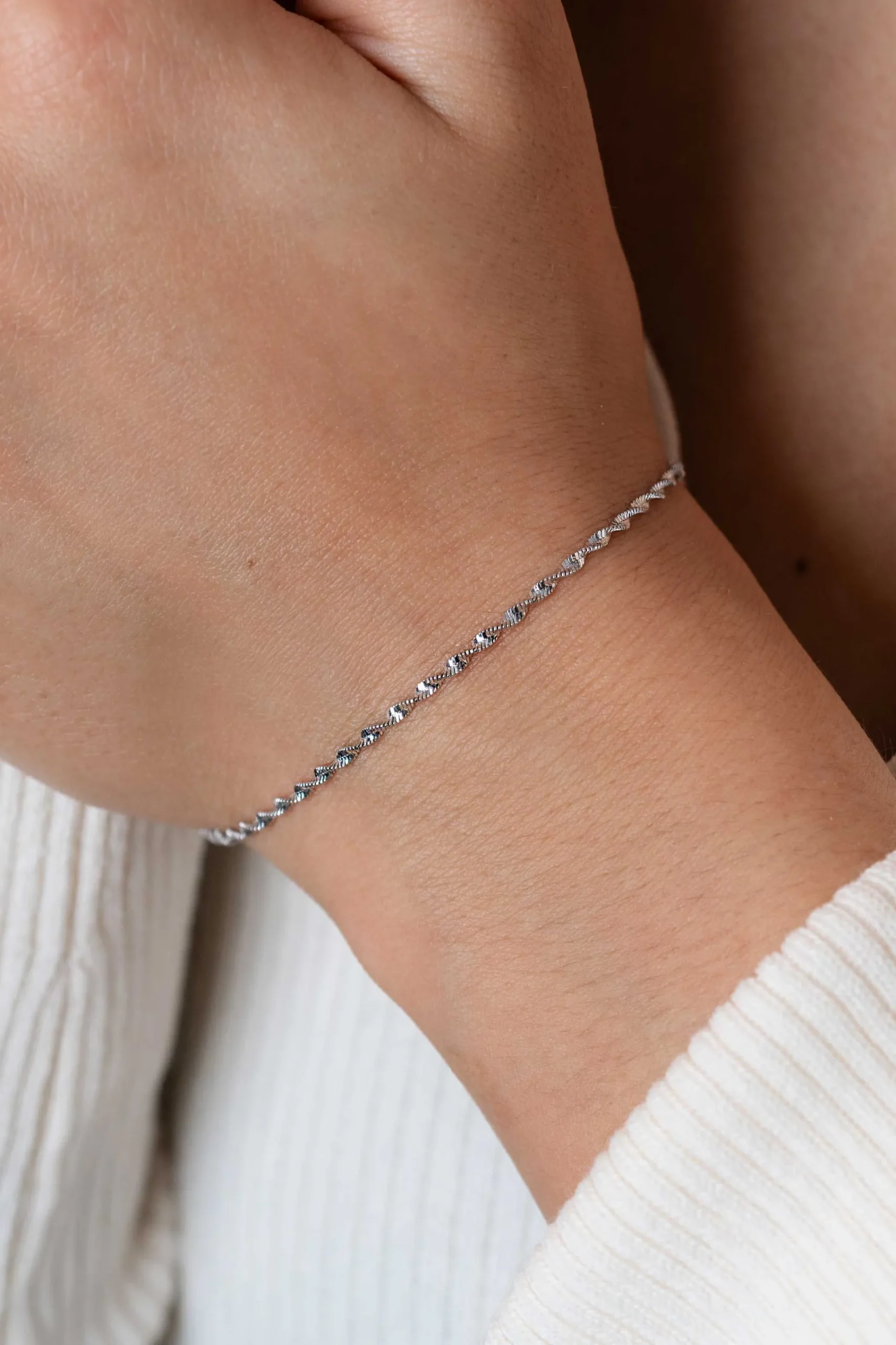New Zinzi zilveren singapore armband met glinsterende gedraaide schakels 1,9mm breed 17-20cm ZIA2585