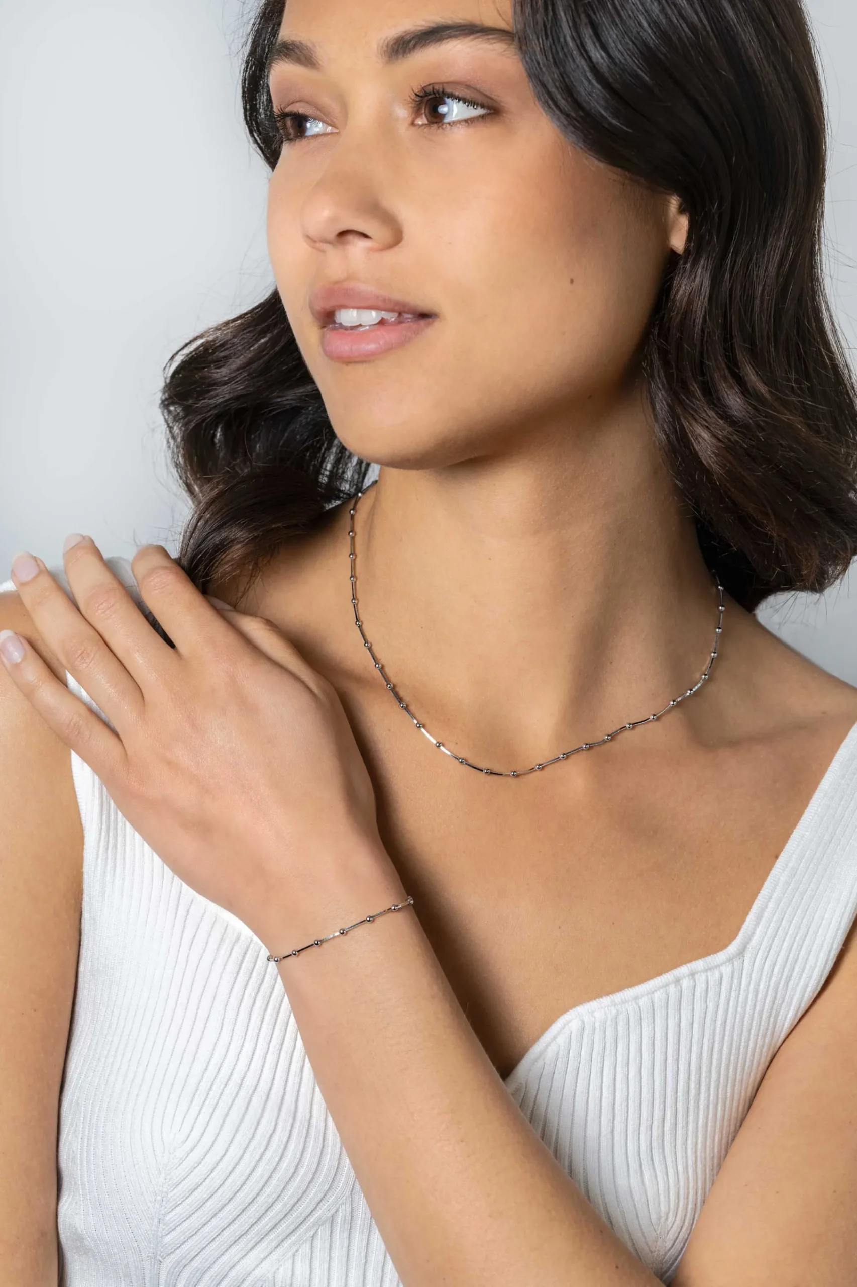 Best Zinzi zilveren slangen-armband met vierkant geslepen schakels en 15 verfijnde glanzende bolletjes 17-20cm ZIA2471